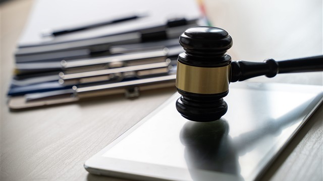 主題圖片: 網路色情犯罪事件相關法規