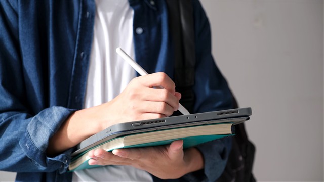 Facebook官方提出10方法，教你如何分辨不實訊息